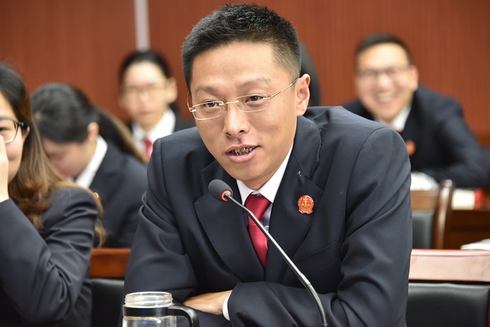 庭前庭后，認真工作 (1).JPG